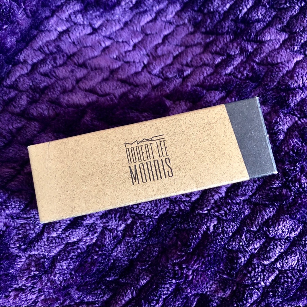 M•A•C x Robert Lee Morris ‘Concord Grape’ Lipstick - Picture 3 of 8
